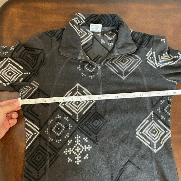 Columbia Sportswear athletic pullover - Picture 5 of 7